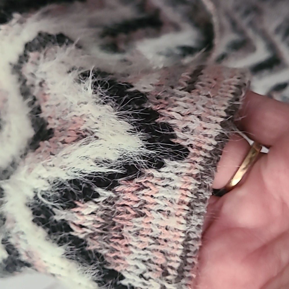 Absolutely Famous Chevron Eyelash Cardigan - 2X - Picture 6 of 11